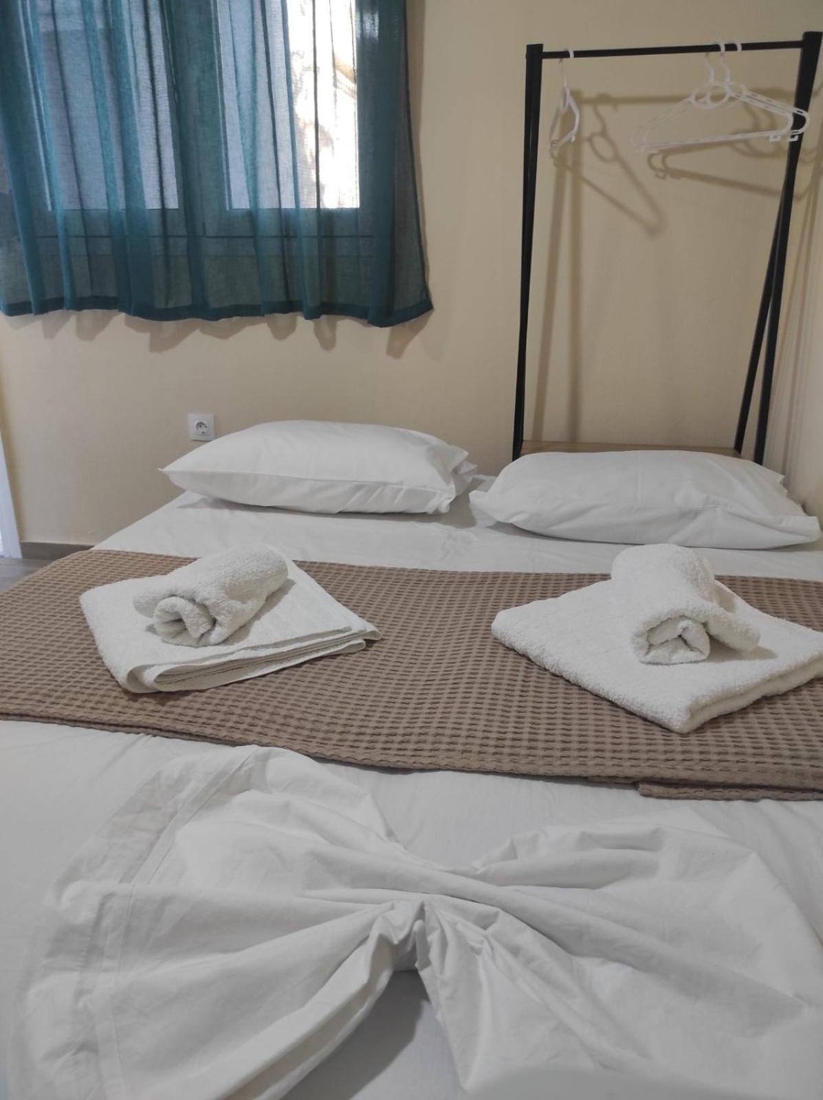 Light Blue Paralia Apartments Экстерьер фото