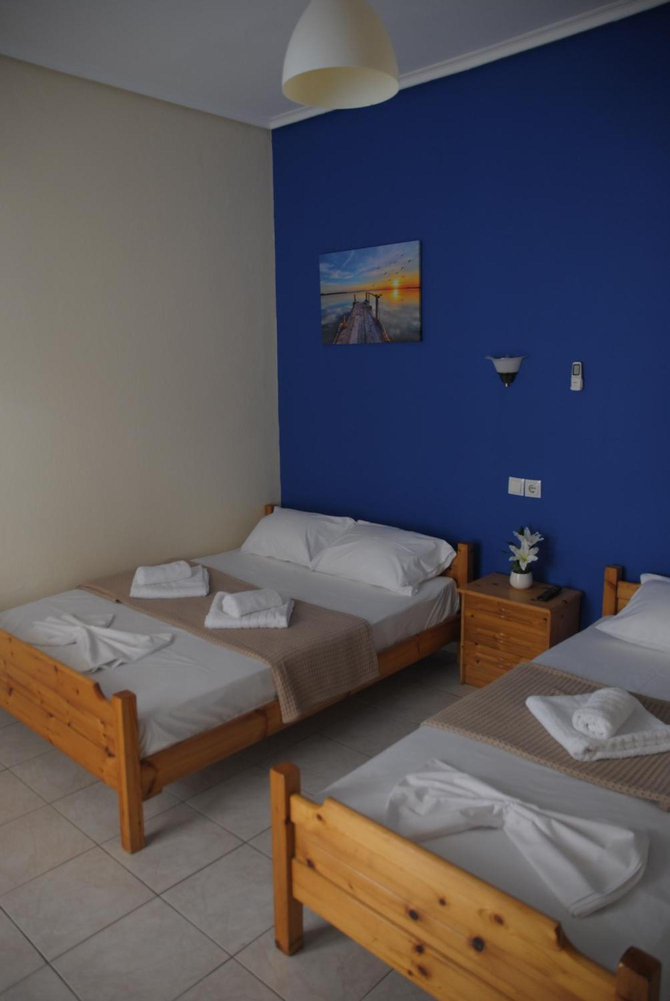 Light Blue Paralia Apartments Экстерьер фото