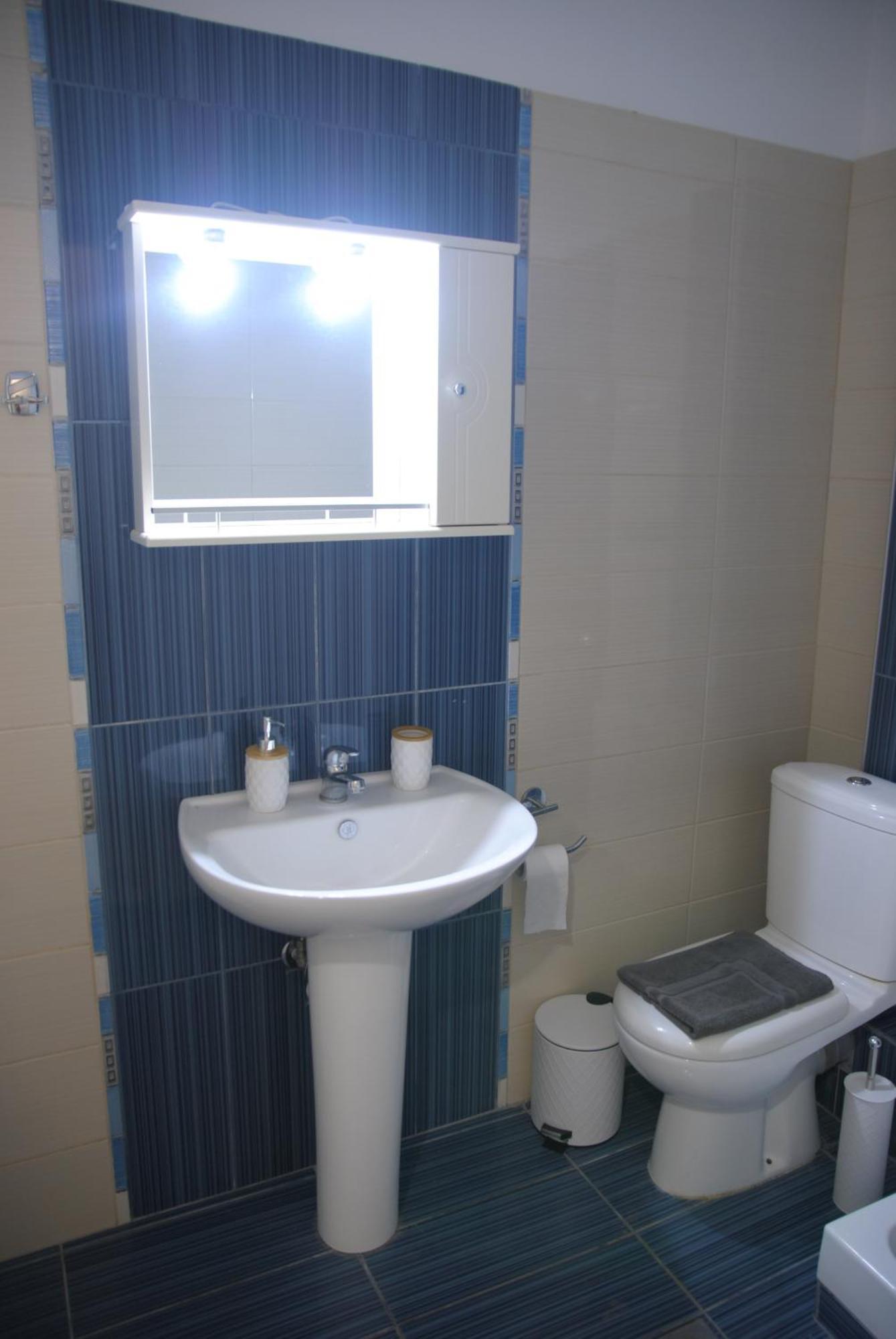 Light Blue Paralia Apartments Экстерьер фото