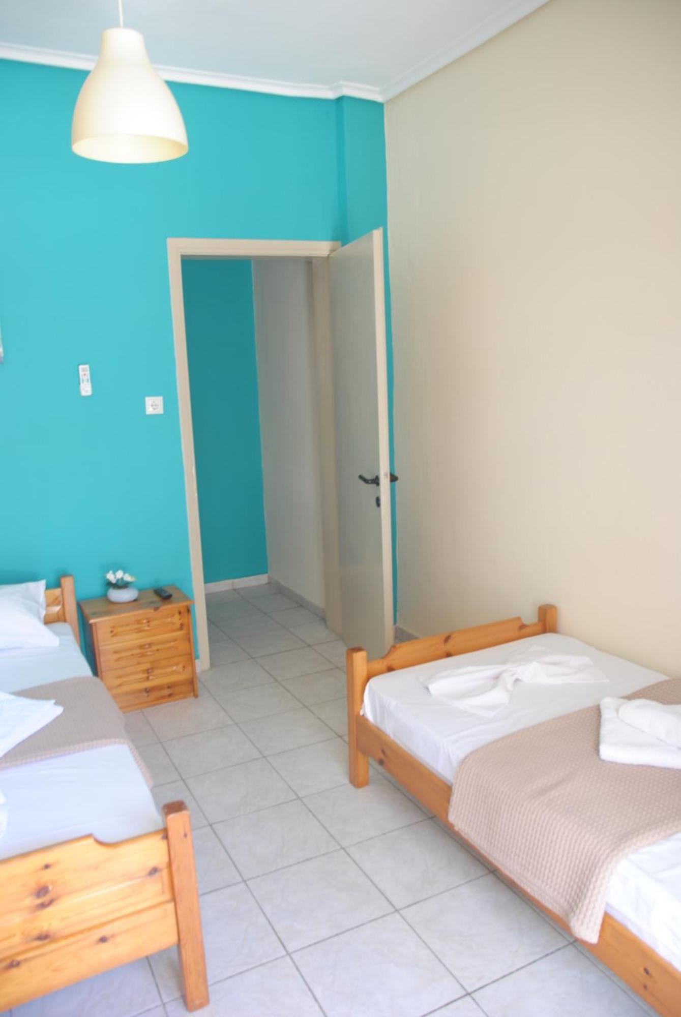 Light Blue Paralia Apartments Экстерьер фото