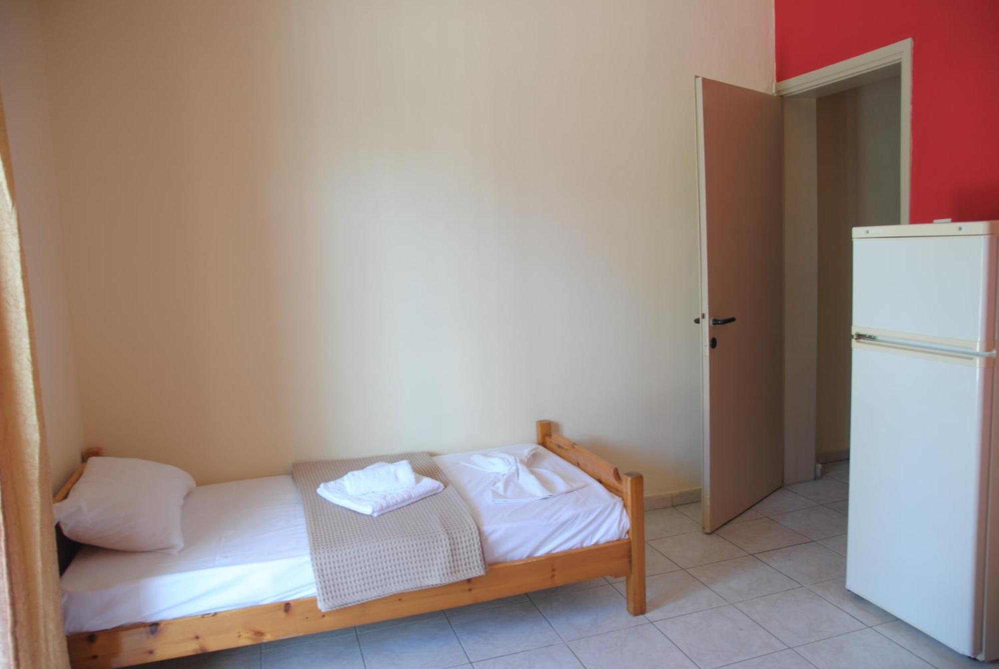 Light Blue Paralia Apartments Экстерьер фото