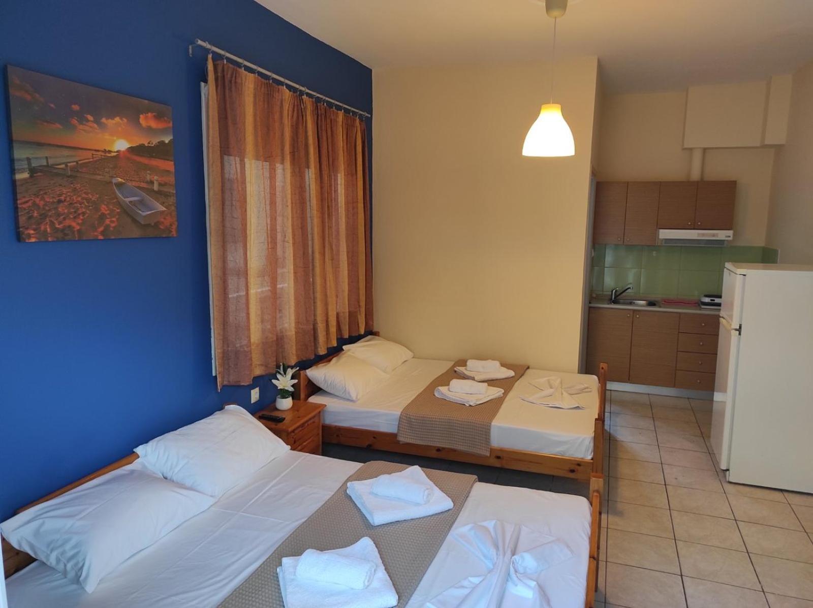 Light Blue Paralia Apartments Экстерьер фото