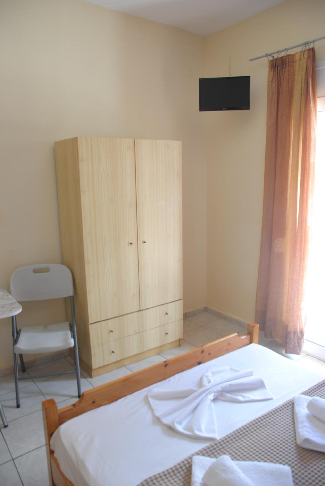 Light Blue Paralia Apartments Экстерьер фото